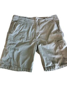 Unionbay Mens Olive Green Cargo Shorts Size 38 With Multiple Pockets
